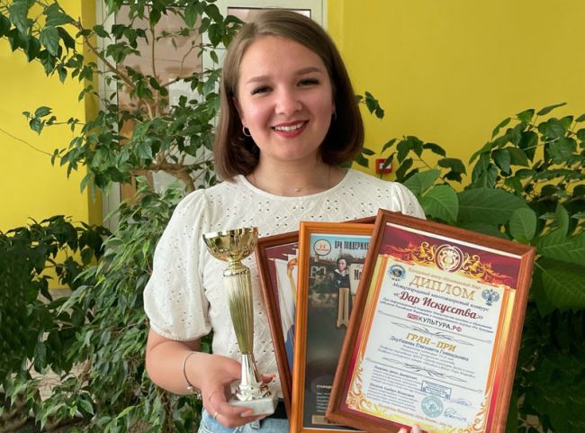 Руководитель суворовского клубного объединения стала победителем международного и всероссийского конкурсов
