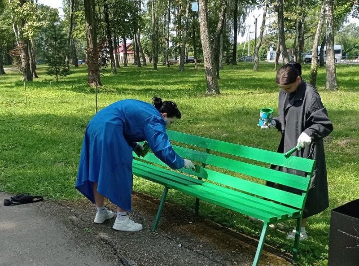 На летних каникулах 129 подростков работали в составе трудовых бригад в школьных лагерях труда и отдыха