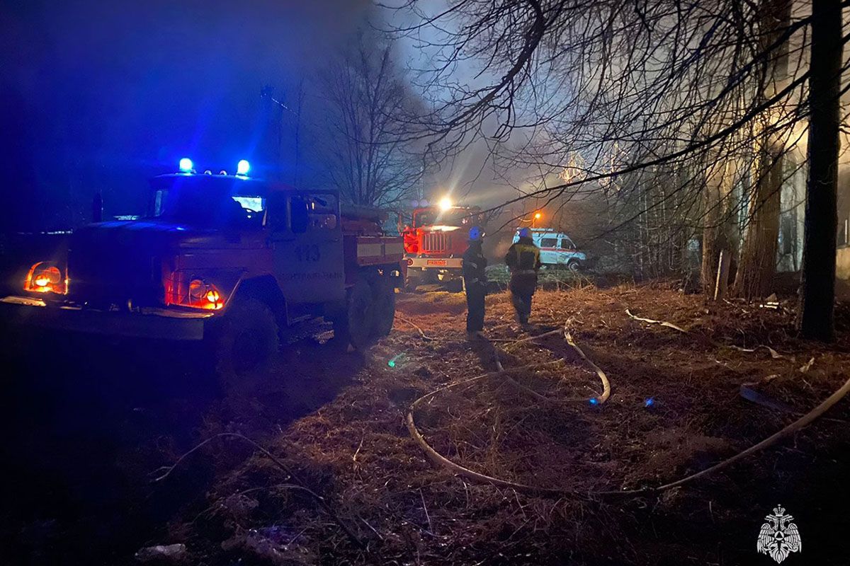 В Суворовском районе произошел пожар в неэксплуатируемом здании В Суворовском районе произошел пожар в неэксплуатируемом здании