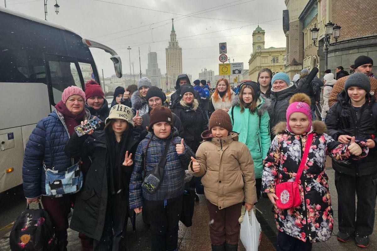 Тульские ветераны СВО отправились в путешествие на туристическом поезде «Зимняя сказка» Тульские ветераны СВО отправились в путешествие на туристическом поезде «Зимняя сказка»
