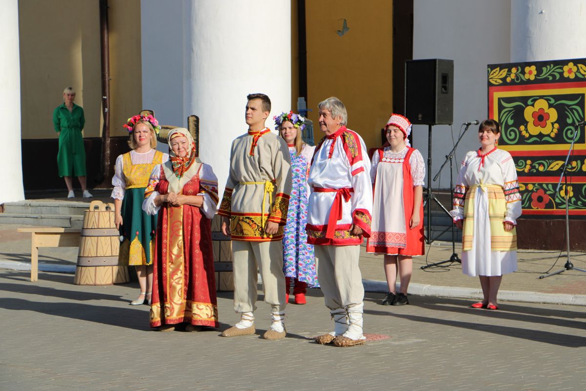 В Суворове пройдет народный праздник «День косоворотки» В Суворове пройдет народный праздник «День косоворотки»