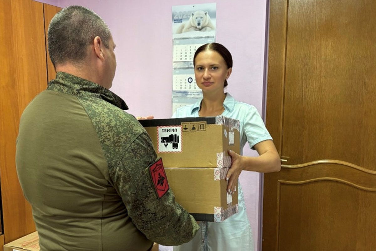 Дарья Герасимова передала дополнительную помощь бойцам