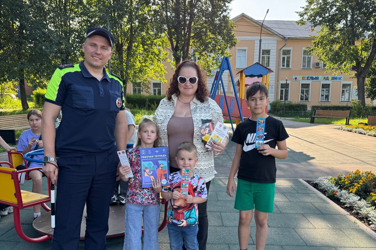 Суворовцам напомнили правила дорожного движения