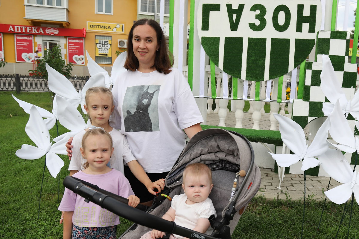 Любовь к матери не знает границ и культурных различий: Сегодня отмечается День матери Любовь к матери не знает границ и культурных различий: Сегодня отмечается День матери