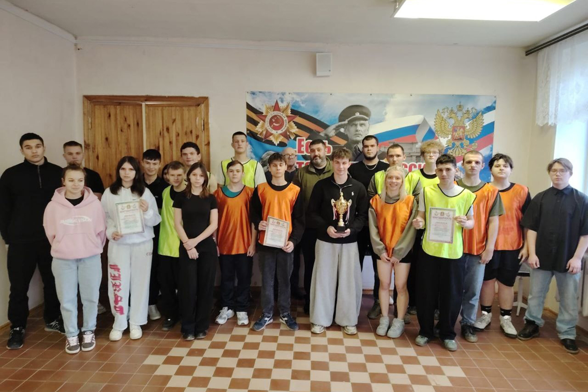 В суворовском колледже прошел волейбольный турнир в поддержку участников СВО