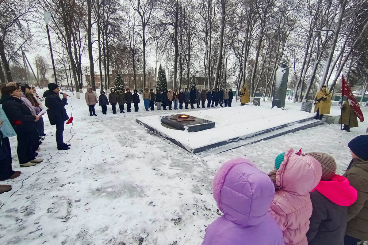В Чекалине прошел митинг, посвященный 84-ой годовщине освобождения Лихвина от немецко-фашистских захватчиков