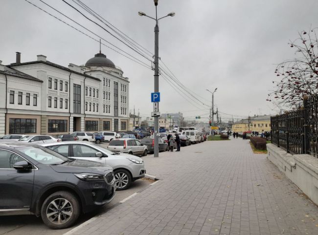 Суд разрешил прощать водителей за небольшое опоздание при оплате парковки Суд разрешил прощать водителей за небольшое опоздание при оплате парковки