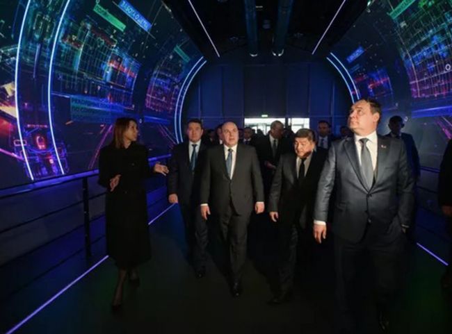 Премьер-министр Михаил Мишустин вместе с коллегами из стран СНГ побывал на выставке-форуме «Россия»