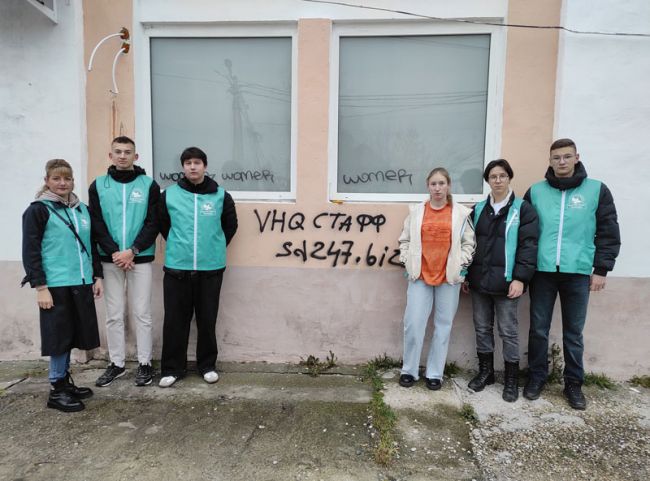 Суворовские волонтеры участвуют в акции «Здоровый город начинается с тебя»