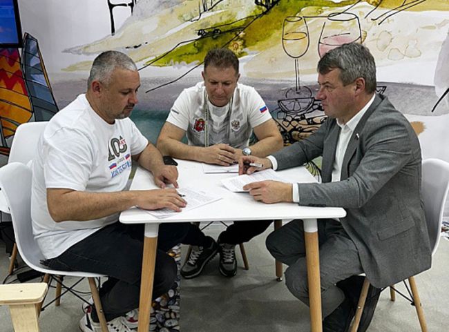 Юрий Моисеев: На передовой СВО сейчас отважно сражается немало наших земляков