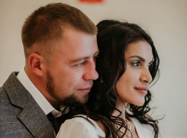 В октябре в Суворовском районе узами брака скрепили свои отношения 12 пар