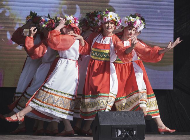 «Тульское долголетие»: Суворовские коллективы  выступили на гала-концерте фестиваля «Творчество без границ» в Туле