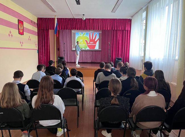 Суворовские школьники принимают участие во второй этап  Всероссийской акции «Сообщи, где торгуют смертью!»