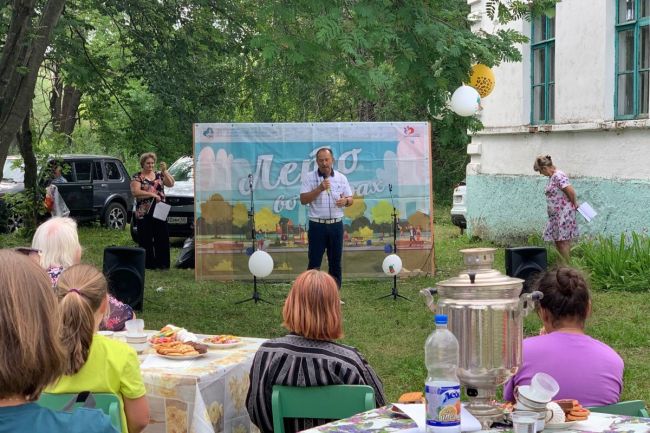 «Лето во дворах»: Сергей Галкин поздравил с праздником жителей поселка Северный