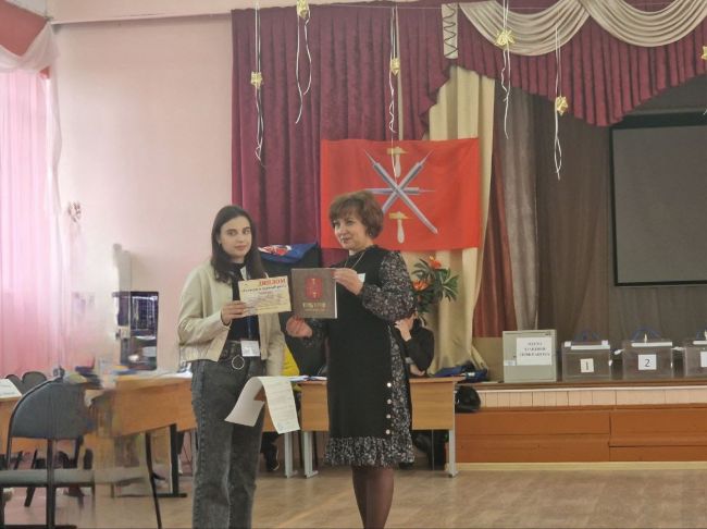 Голосующим впервые дарят книгу об обороне Тулы