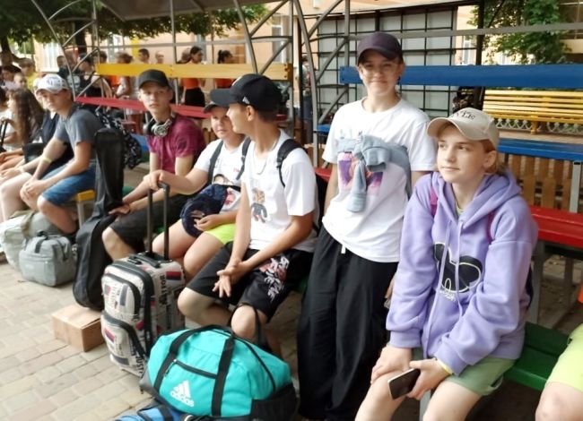 Соцзащита и комитет образования предоставят теплоогаревским ребятам путевки в летние лагеря