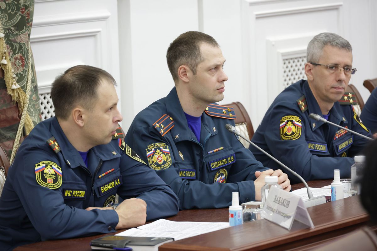 В Тульской области начали гореть поля