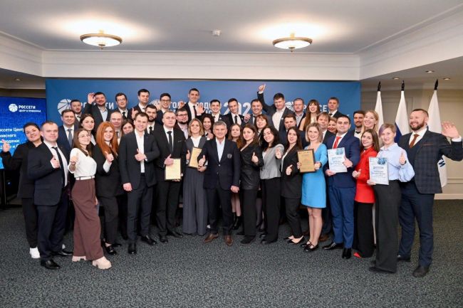 Игорь Маковский наградил победителей конкурса «Молодые лидеры» и встретился с председателями Советов молодежи