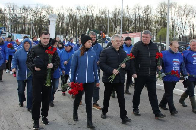 Николай Воробьев: При поддержке «Единой России» проводятся субботники на местах поклонения памяти героев
