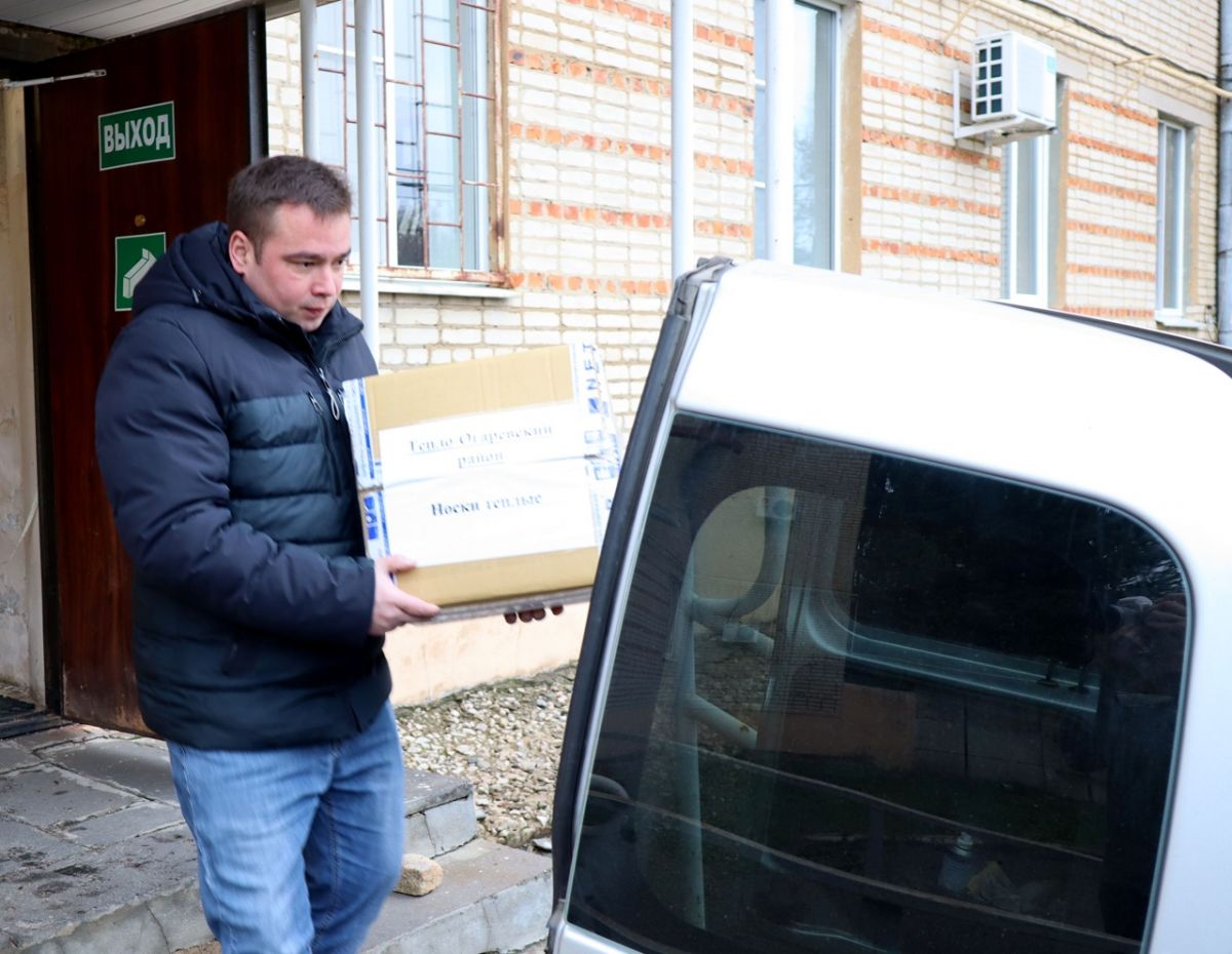 Гуманитарная помощь из Теплого отправилась в именной батальон «Тула» Гуманитарная помощь из Теплого отправилась в именной батальон «Тула»