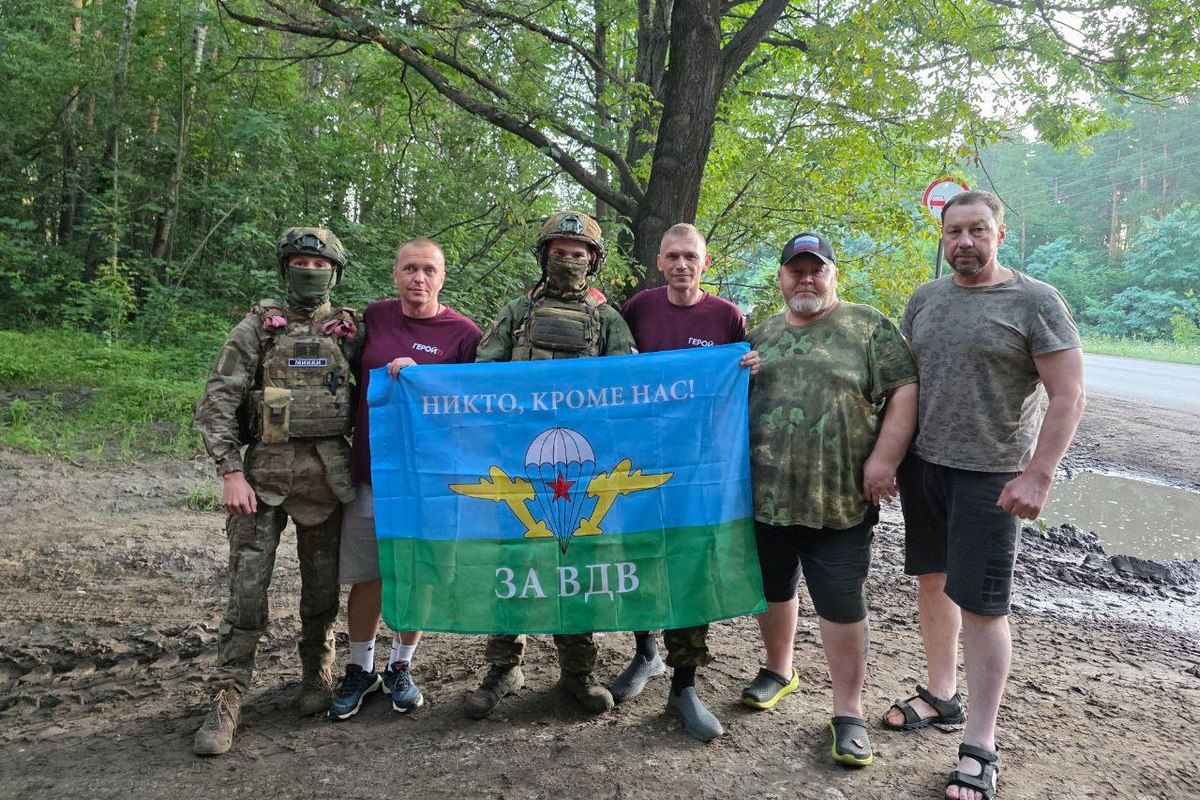 Новомосковские волонтеры доставили гуманитарную помощь десантникам