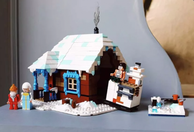 В России выпустили конструктор - аналог Lego по мотивам русских сказок