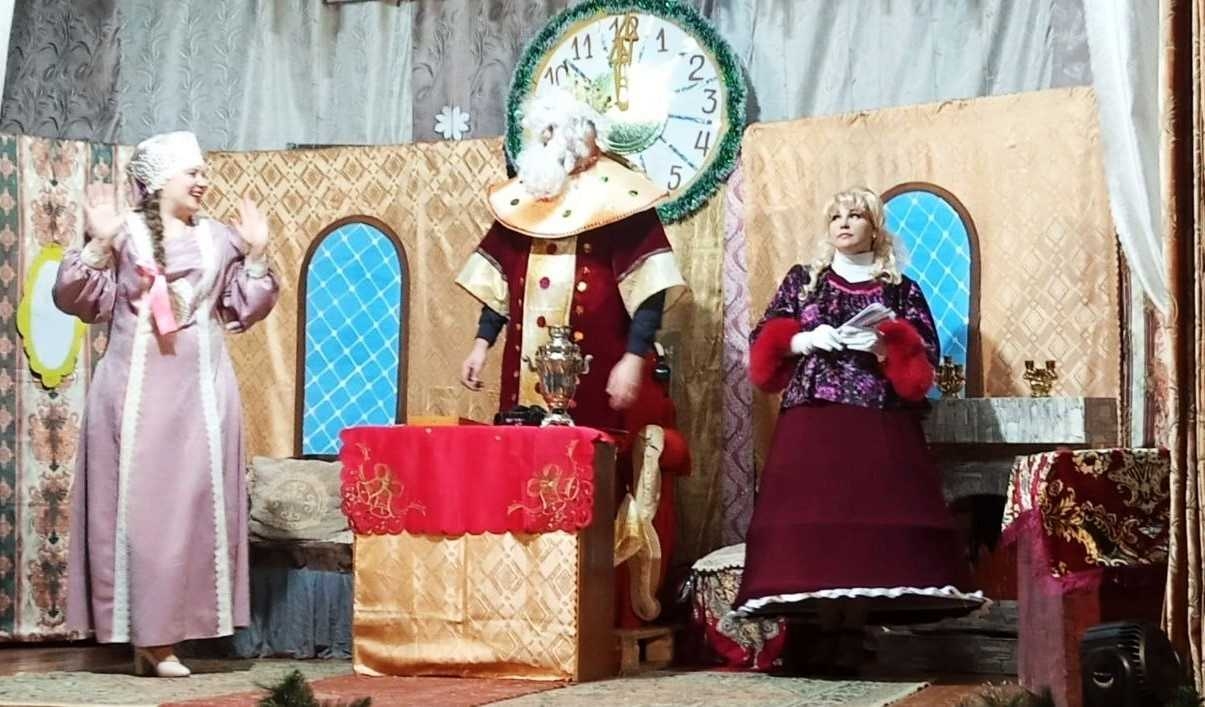 В сельских домах культуры прошли новогодние спектакли В сельских домах культуры прошли новогодние спектакли