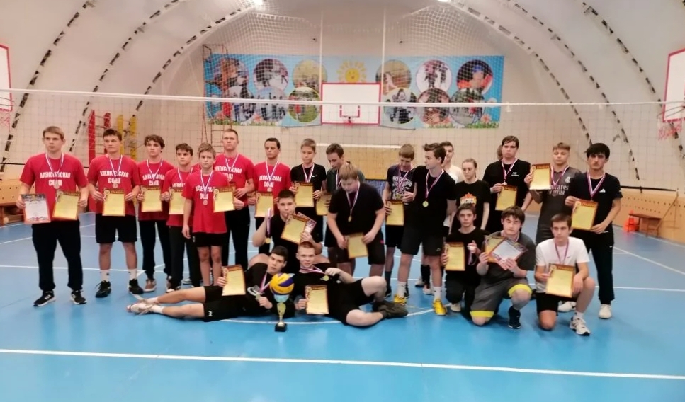 В районе прошел турнир по волейболу, посвященный Дню освобождения района В районе прошел турнир по волейболу, посвященный Дню освобождения района