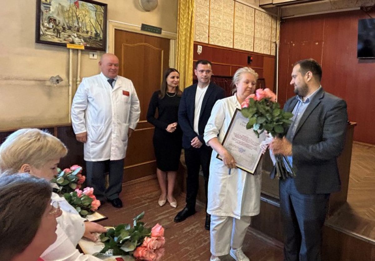 Борис Воловатов – медикам: «Спасибо вам за то, что ежедневно, ежеминутно спасаете жизни бойцов»