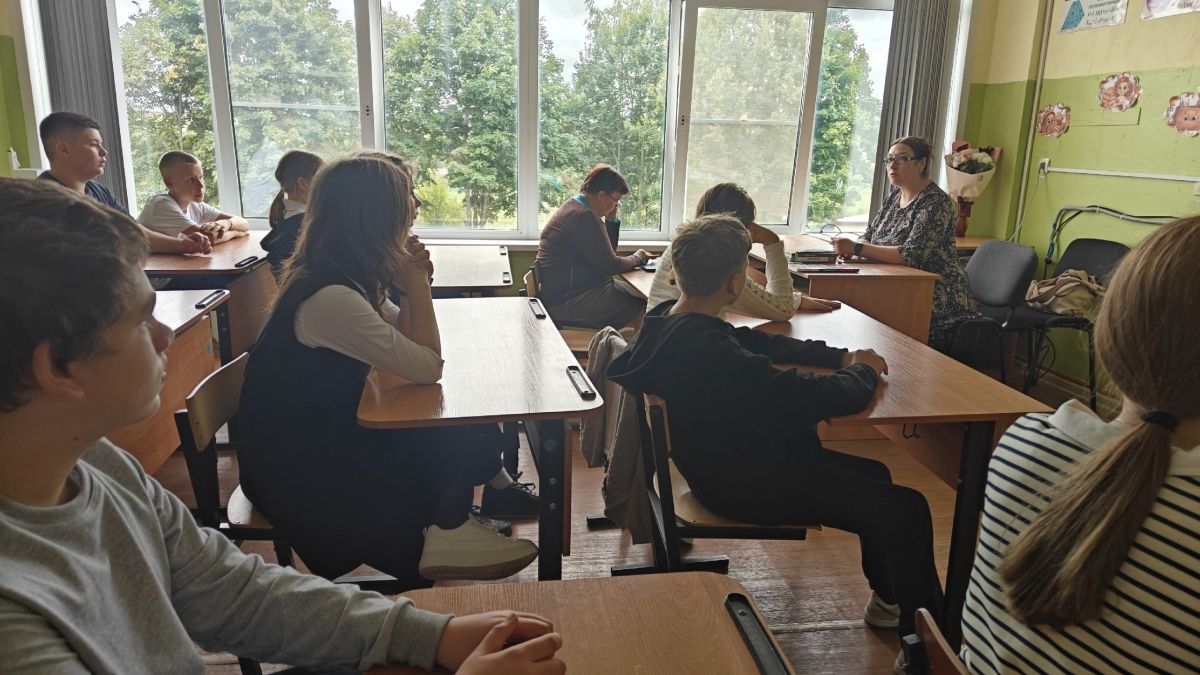 В Нарышкинской школе прошла встреча с мировым судьей