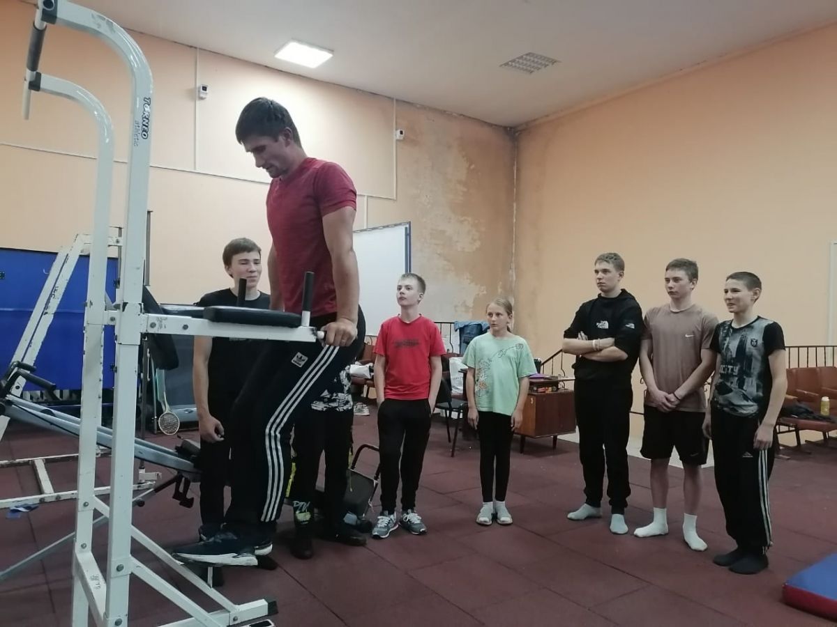 В спортивный зал - за здоровьем