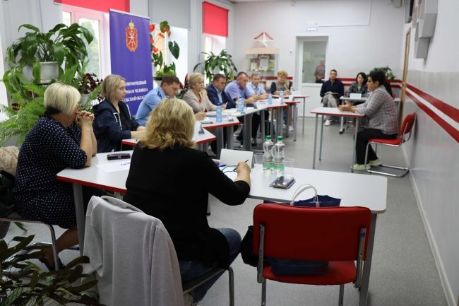 Уполномоченный по правам человека в Тульской области провела прием в Волчьей Дубраве