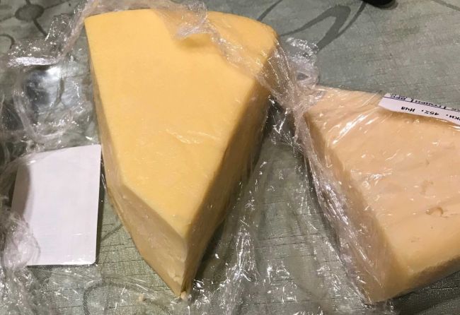 Эксперты рассказали, как отличить сыр от сырного продукта