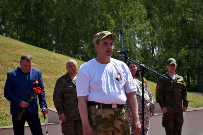 Михаил Булдаков: Внуки героев Великой Отечественной войны вновь с оружием в руках встали на защиту ст