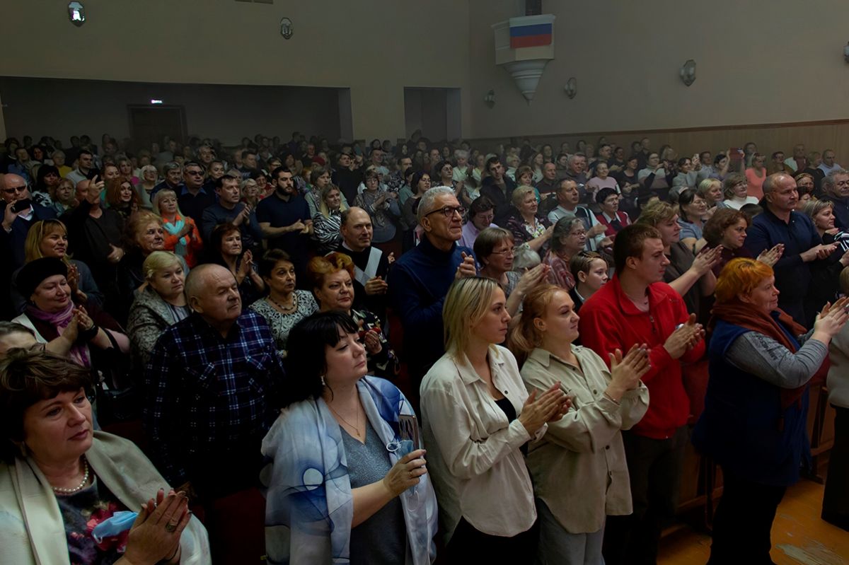 В Суворове состоялся показ патриотической рок-оперы «Хождение в огонь»