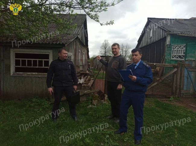 Жительница Арсеньевского района незаконно зарегистрировала в доме четверых граждан России