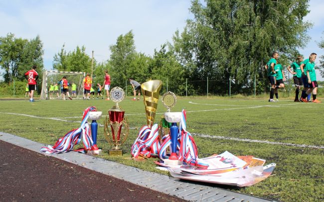 В Теплом прошел первый этап турнира по мини-футболу памяти Кости Емельянова