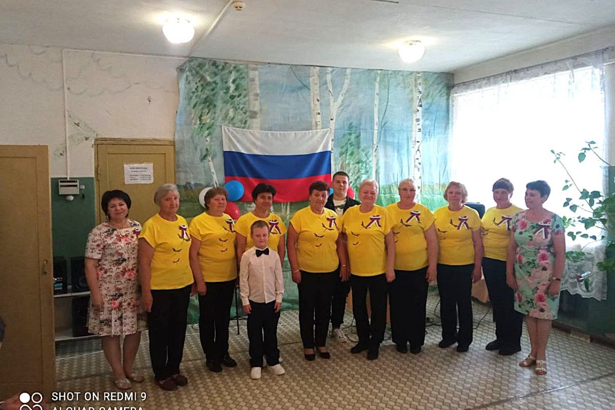 Концертная программа в честь Дня России прошла в селе Галица
