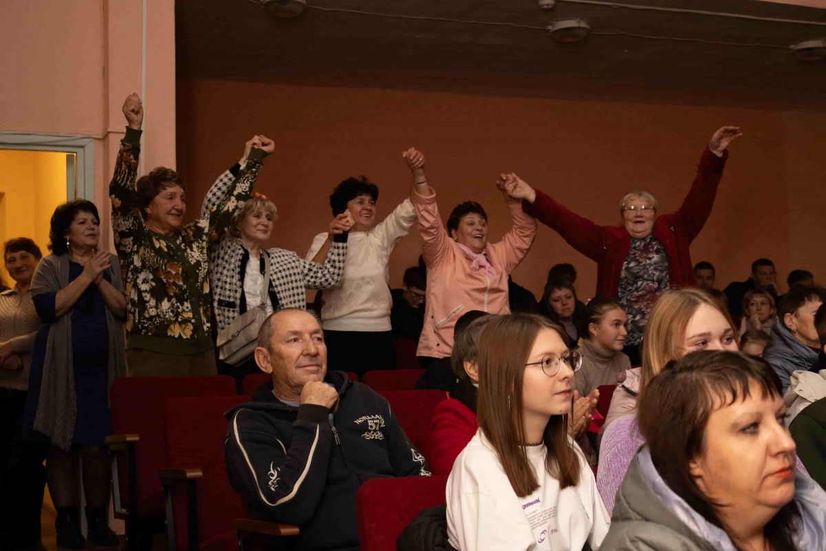 Незабываемый праздник в честь Дня народного единства прошел в Новопетровском Доме культуры