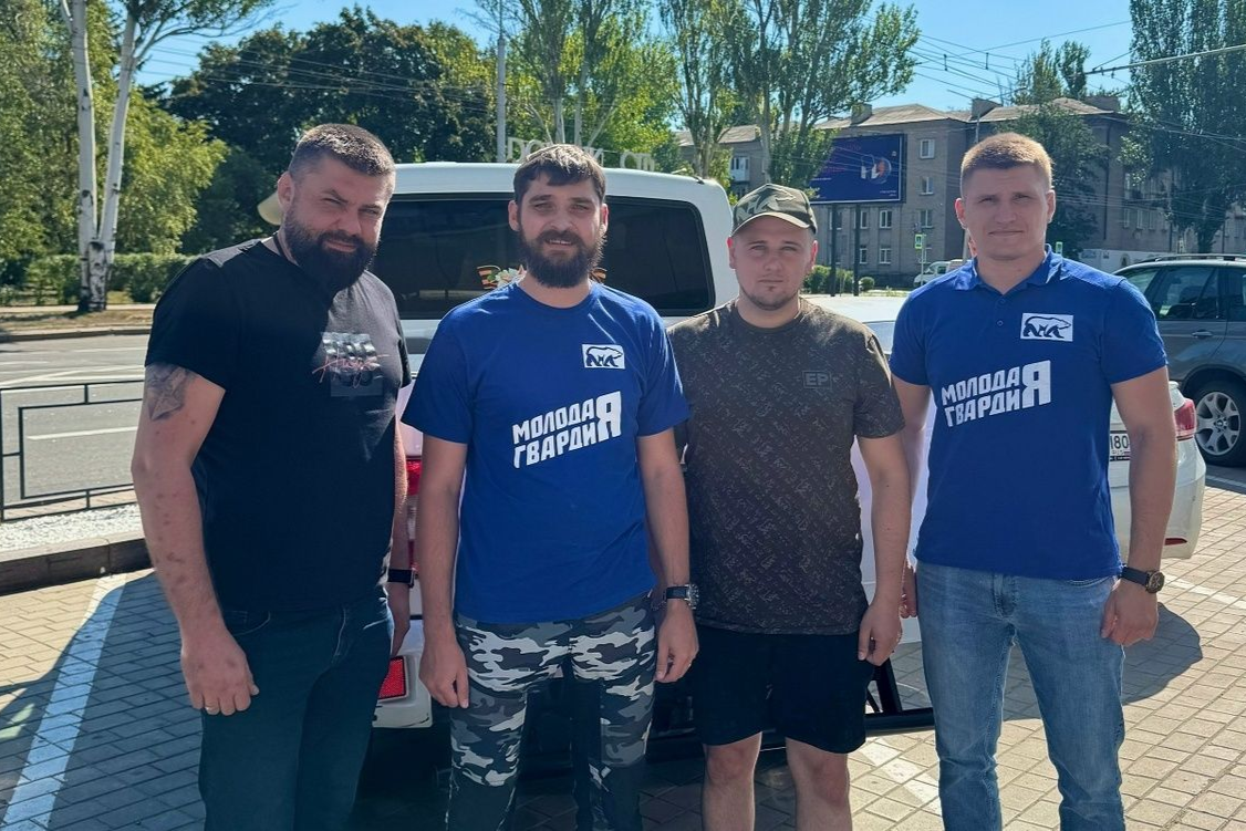 Новомосковцы помогают донецким молодогвардейцам