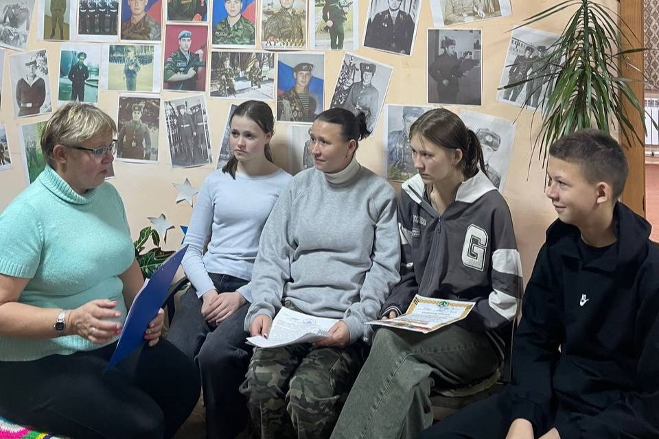 Сельских жителей пригласили на встречу с семьей участника спецоперации