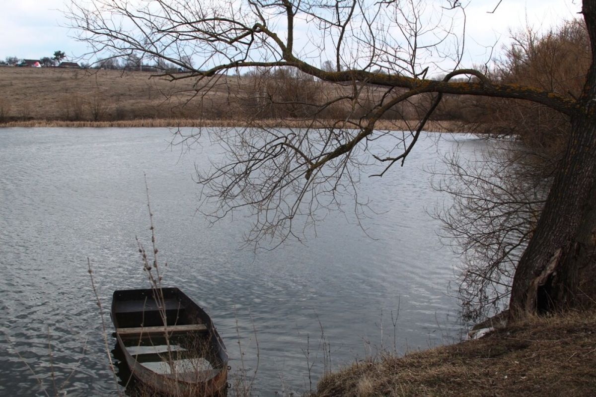 Чем опасны осенние водоемы, каменцам рассказал спасатель МЧС
