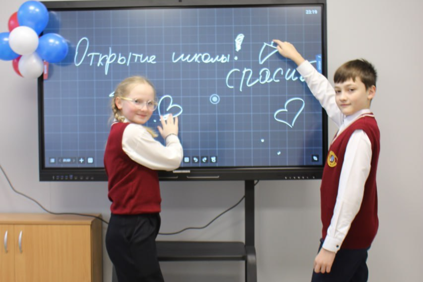 Состоялось торжественное открытие Кадновской школы после капитального ремонта