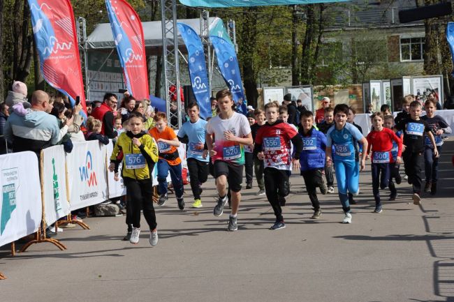 В Туле порядка 900 любителей здорового образа жизни приняли участие в легкоатлетическом забеге