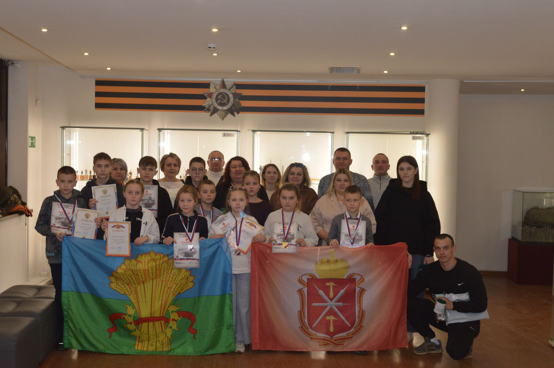 Успехи юных стрелков и заслуги их родителей из Каменского района были отмечены на региональном уровне