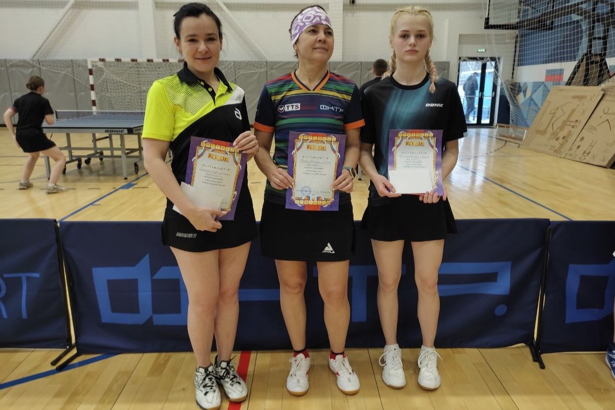 Каменская спортсменка в числе победителей областных турниров по настольному теннису