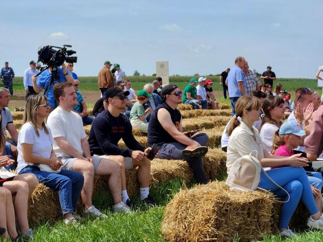 Россельхозбанк устроил для гостей тульского «Дня Поля» фермерскую ярмарку
