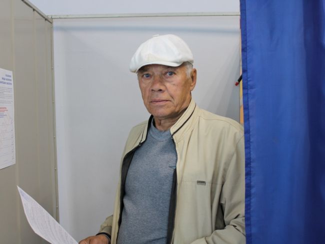 На избирательном участке № 2609, как и на других в Узловском районе, идёт голосование