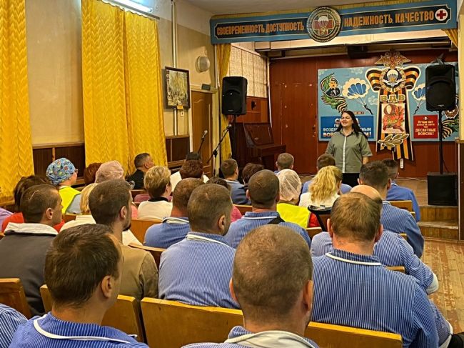 Елена Гребнева организовала концерт в военном госпитале