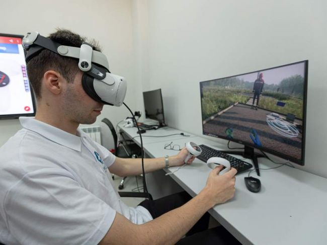 Энергетики «Тулэнерго» отрабатывают навыки на VR – тренажере